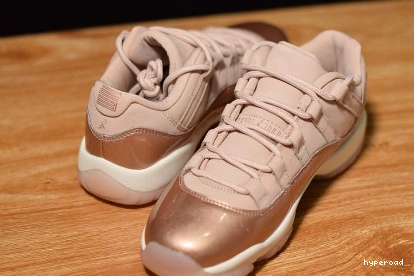 Hyperoad LOW ROSE RETRO (W) GOLD 11 JORDAN - 1107